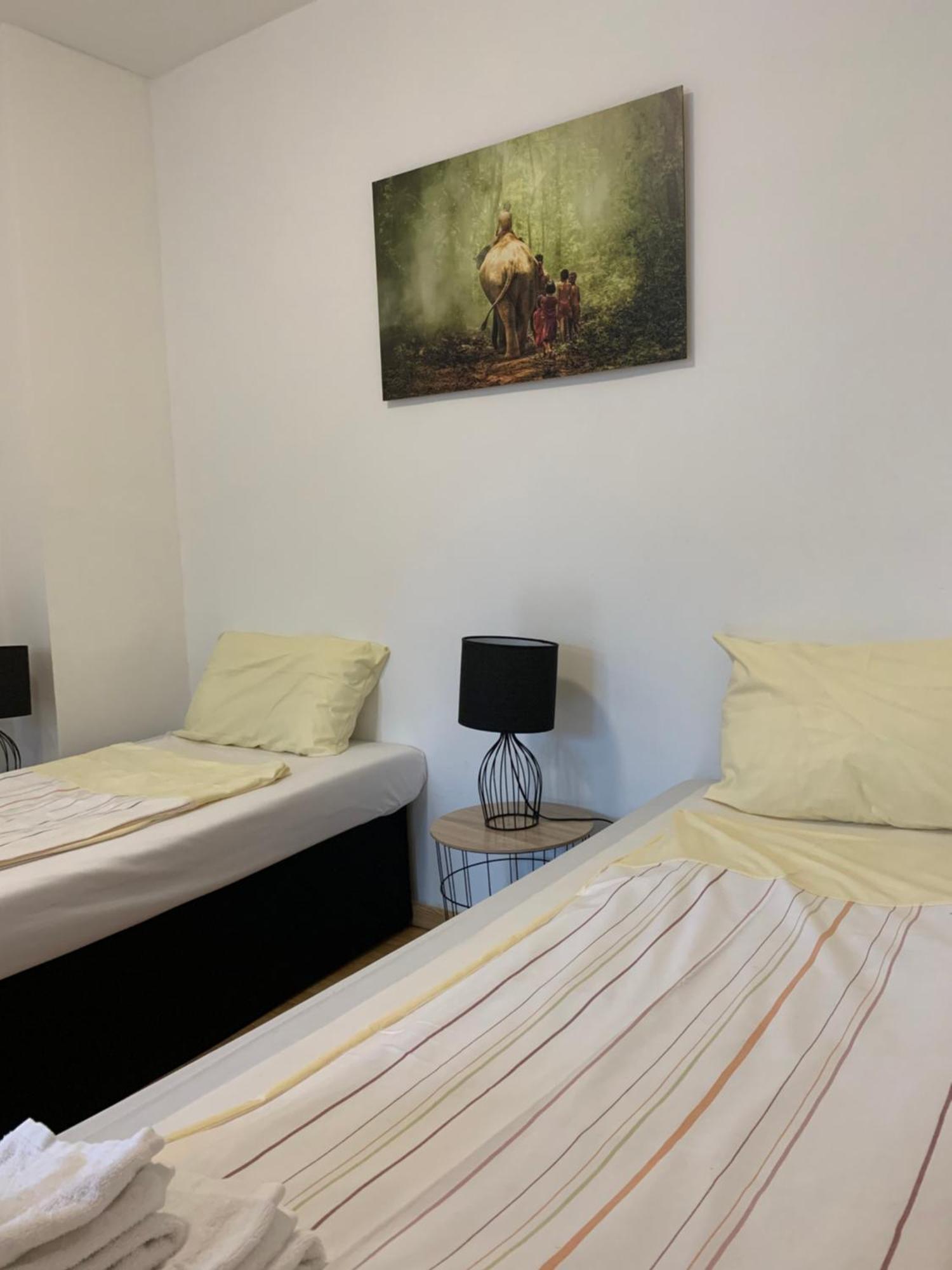 Praktische City Apartments Direkt Am Hauptbahnhof Neumünster Εξωτερικό φωτογραφία