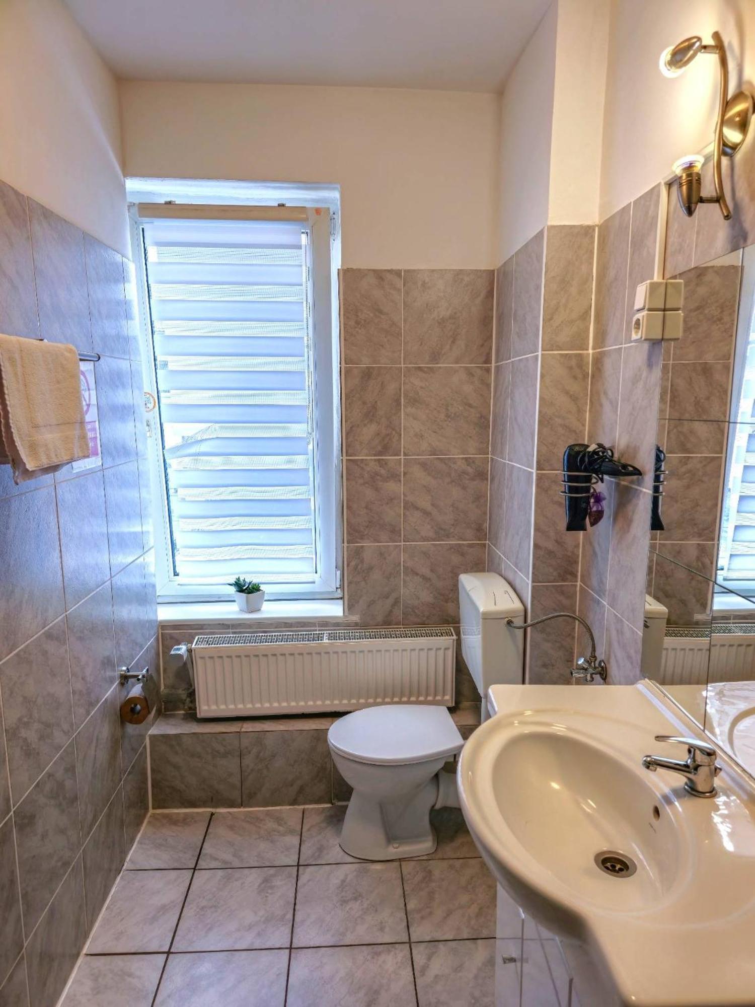 Praktische City Apartments Direkt Am Hauptbahnhof Neumünster Εξωτερικό φωτογραφία